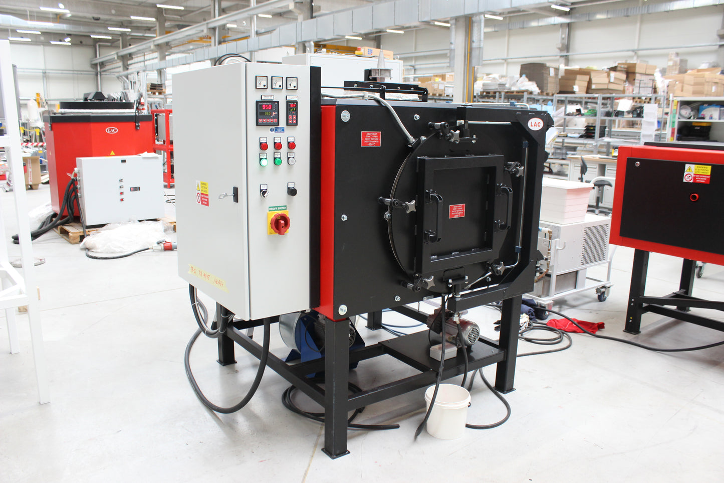 Tiivis kammio-uuni PKR 130/95