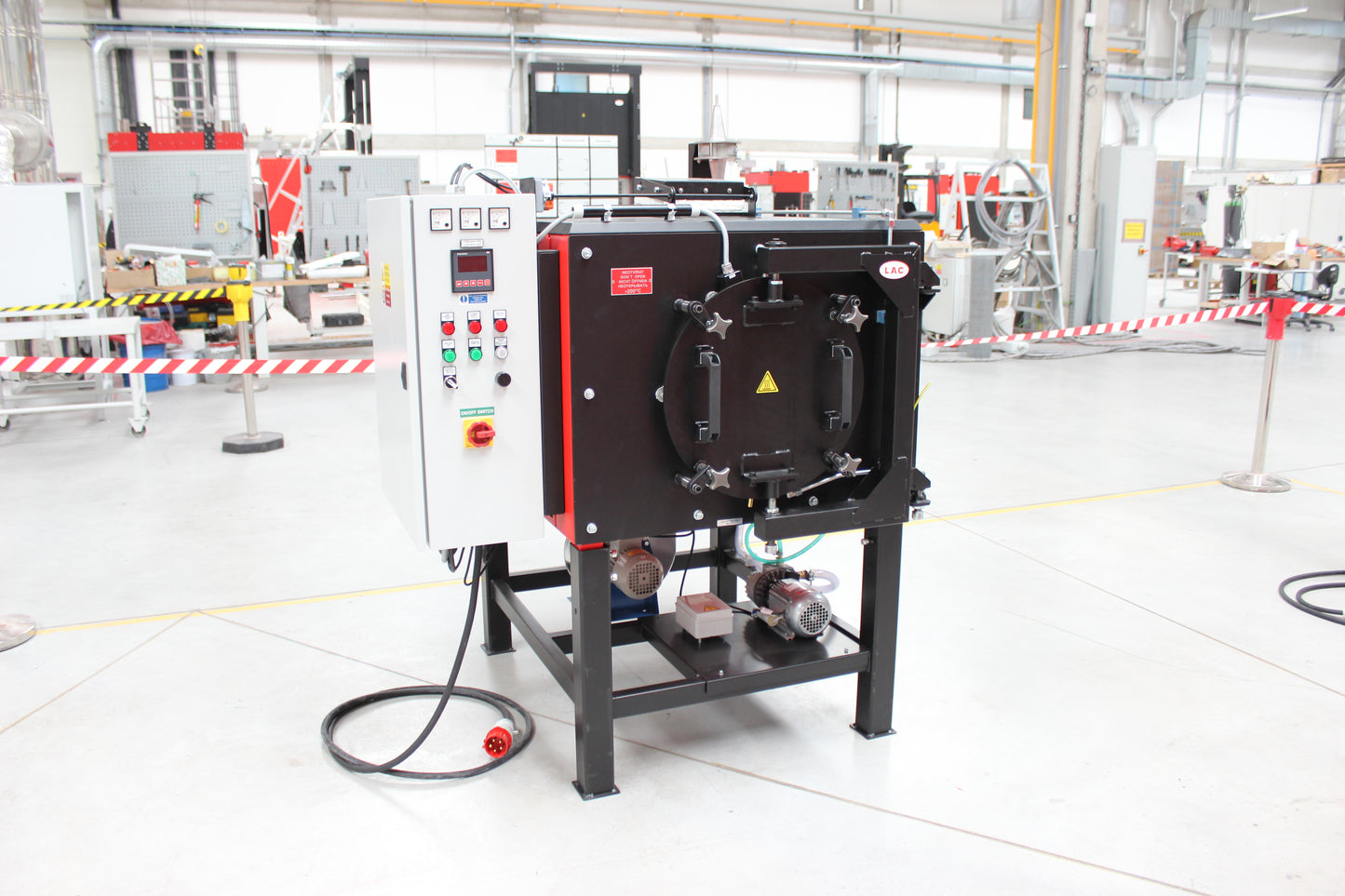 Tiivis kammio-uuni PKR 130/95